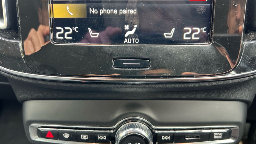 Volvo XC40 T3 R-design Grey #32