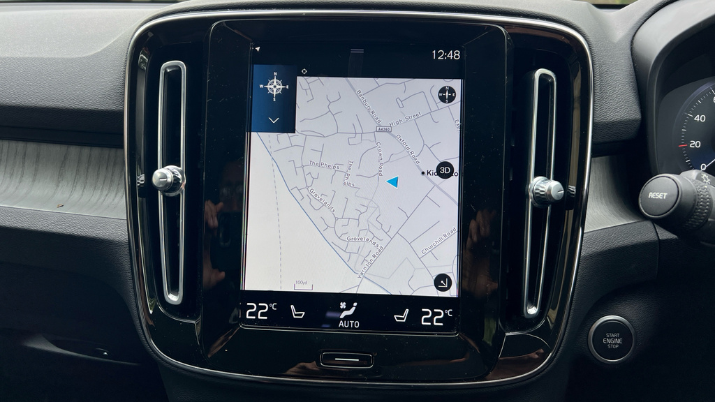 Volvo XC40 T3 R-design Grey #28
