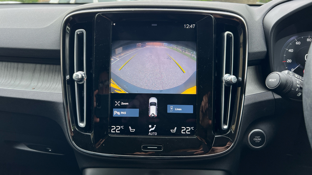Volvo XC40 T3 R-design Grey #27