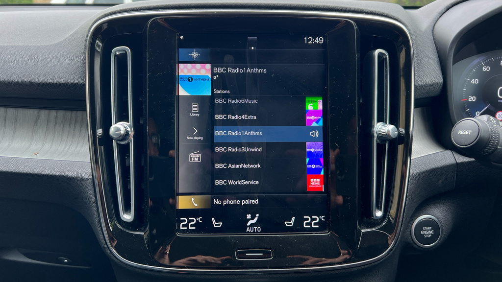 Volvo XC40 T3 R-design Grey #33