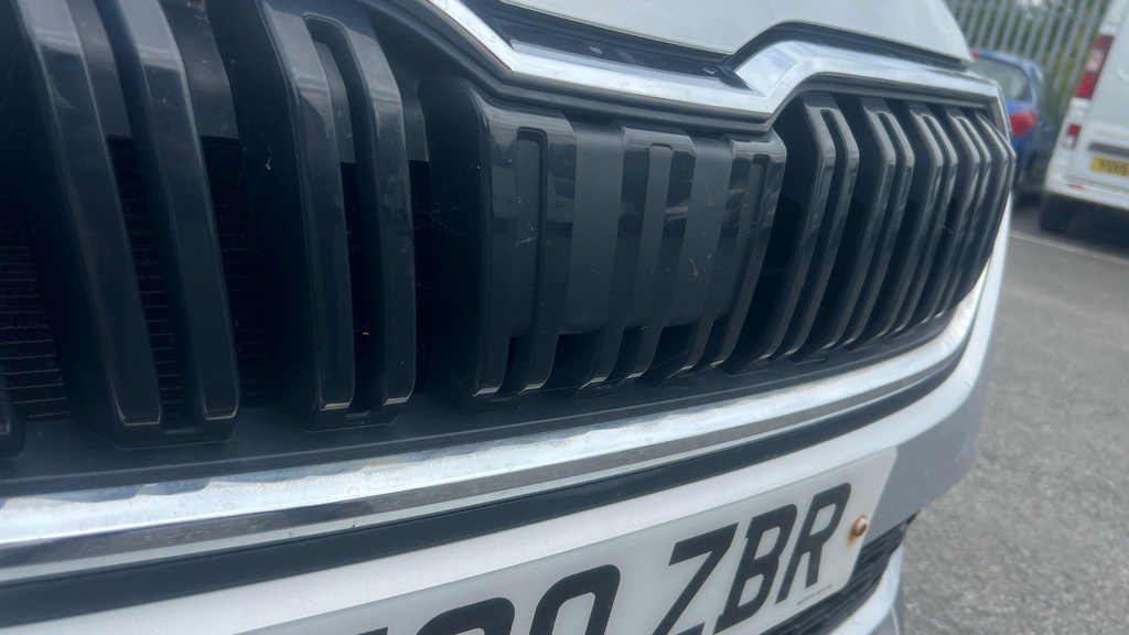 Skoda Kamiq Se Silver #25