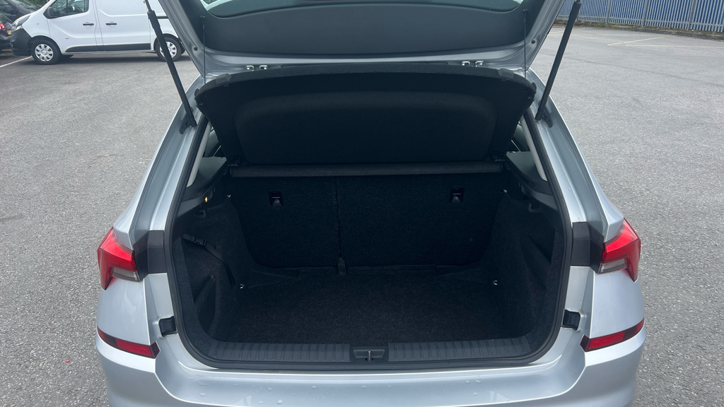 Skoda Kamiq Se Silver #15
