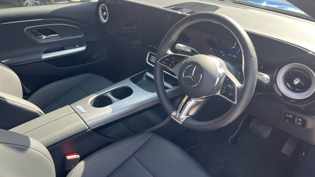 Mercedes-Benz CLA Class Cla 200 Amg Line Executive Tip Black #12