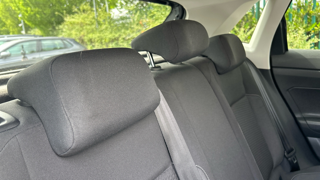 Volkswagen Polo Active Black #14
