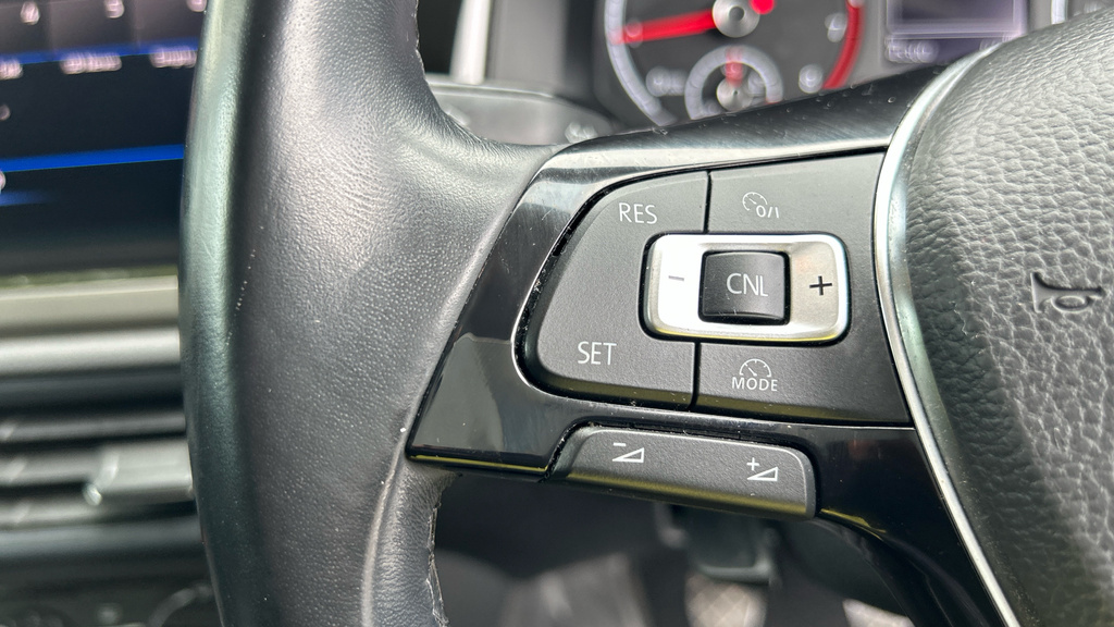 Volkswagen Polo Active Black #33