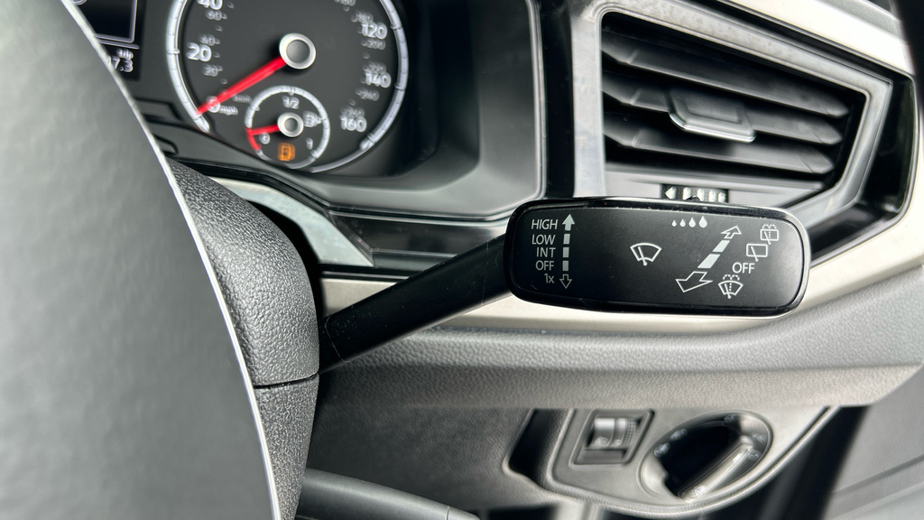 Volkswagen Polo Active Black #34