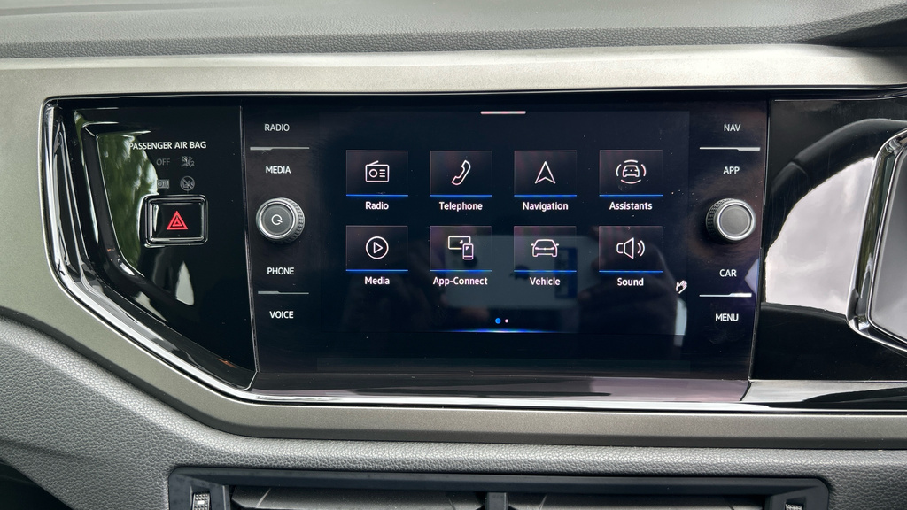 Volkswagen Polo Active Black #26