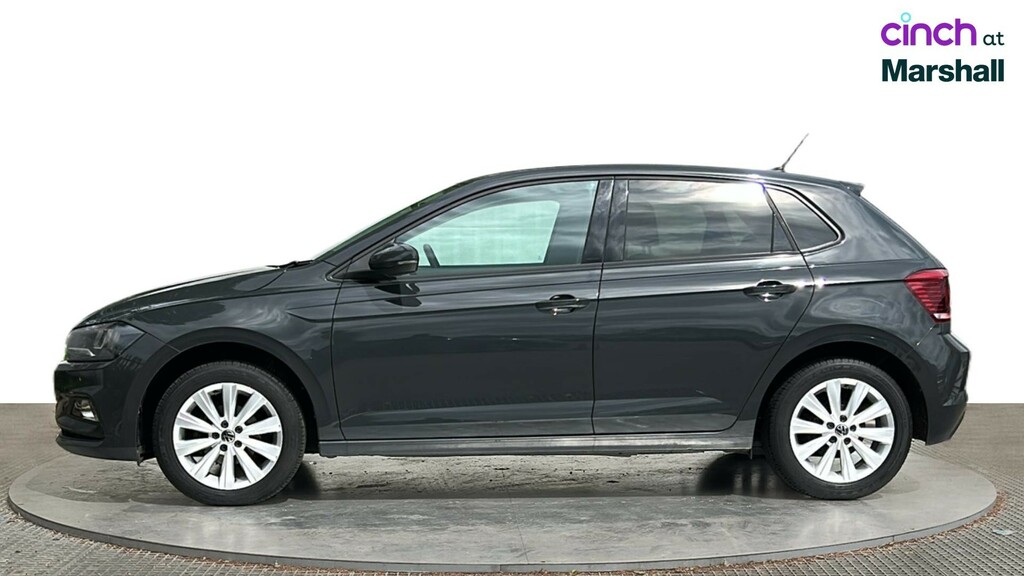Volkswagen Polo Active Black #6