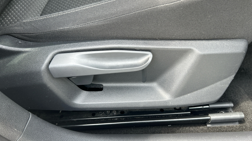 Volkswagen Polo Active Black #41