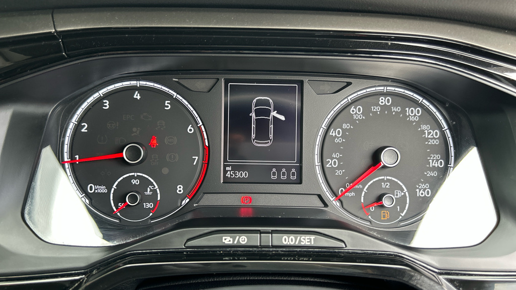 Volkswagen Polo Active Black #13