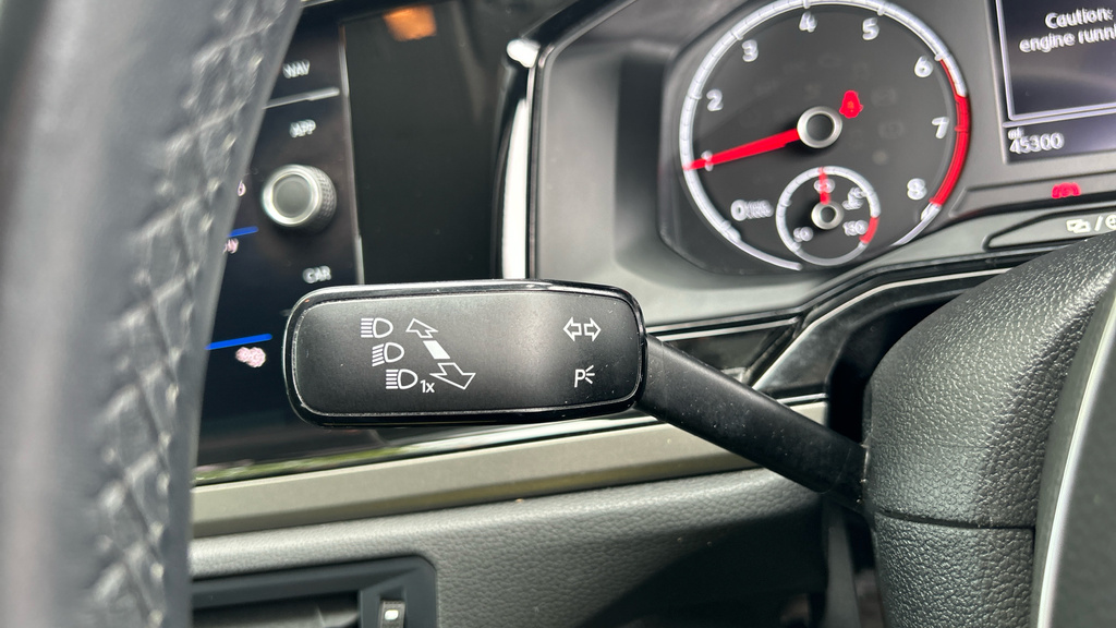 Volkswagen Polo Active Black #35