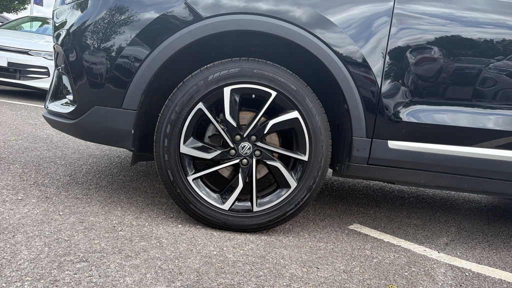 MG ZS Excite T-gdi Blue #17