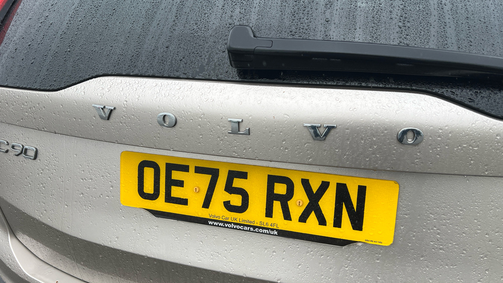 Volvo XC90 Ultra Bright Blue #43