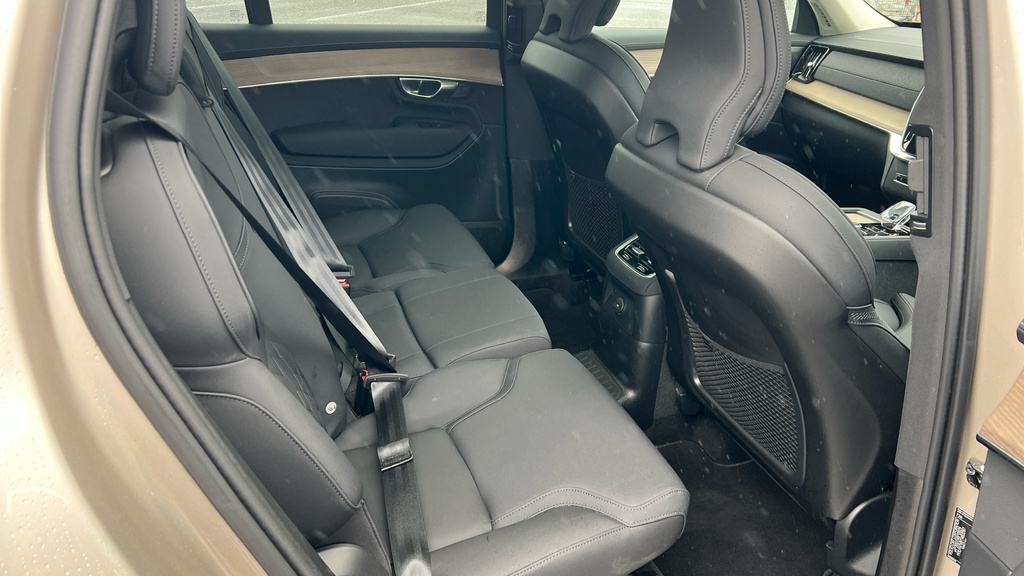 Volvo XC90 Ultra Bright Blue #22
