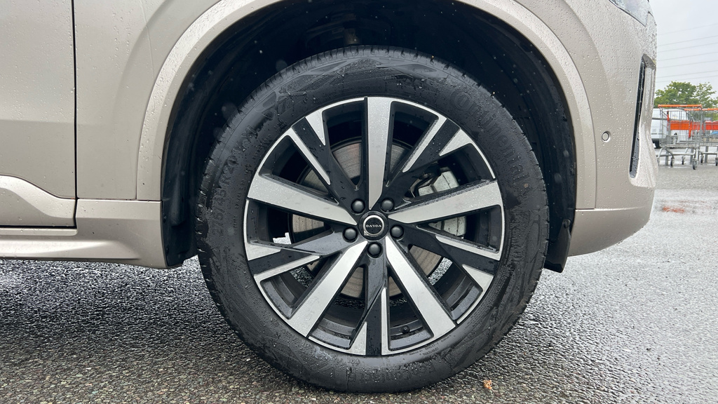 Volvo XC90 Ultra Bright Blue #17