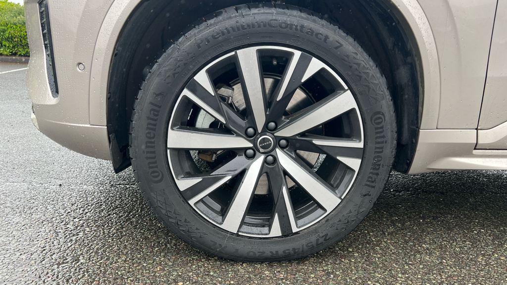 Volvo XC90 Ultra Bright Blue #19