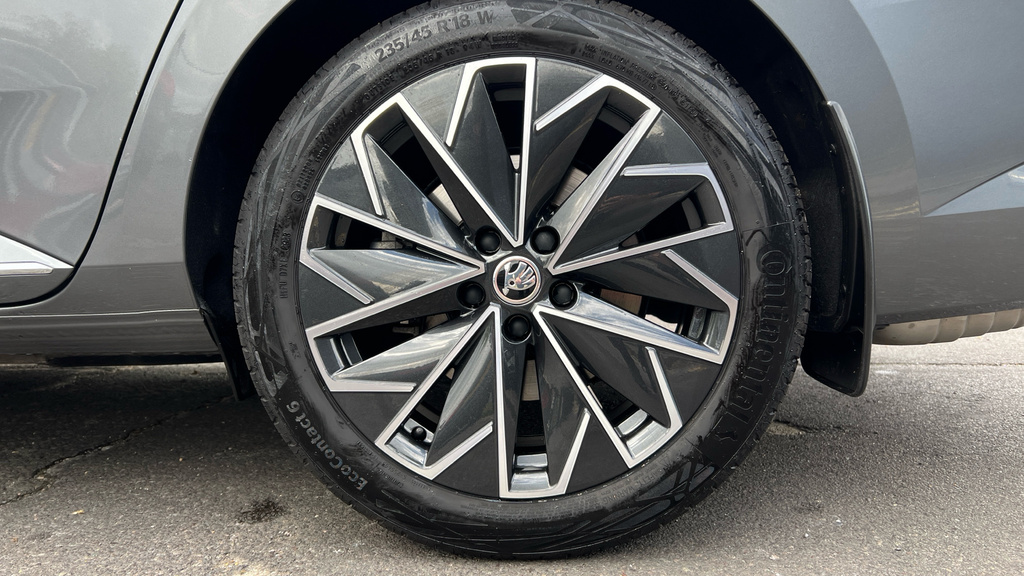 Skoda Superb Superb Se Technology Tsi Black #31