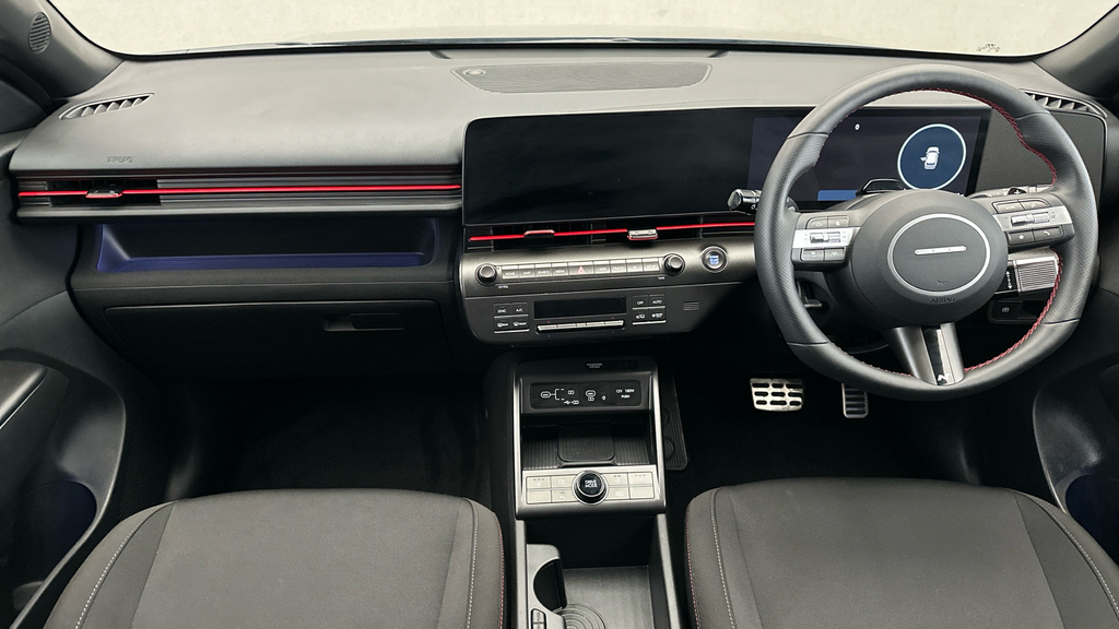 Hyundai Kona Advance White #18