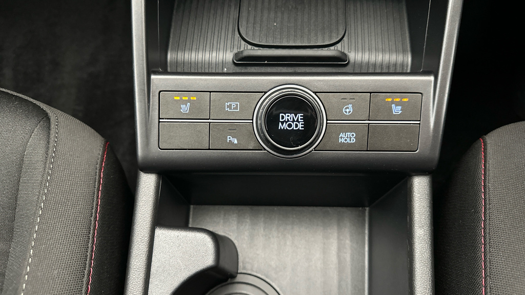 Hyundai Kona Advance White #16