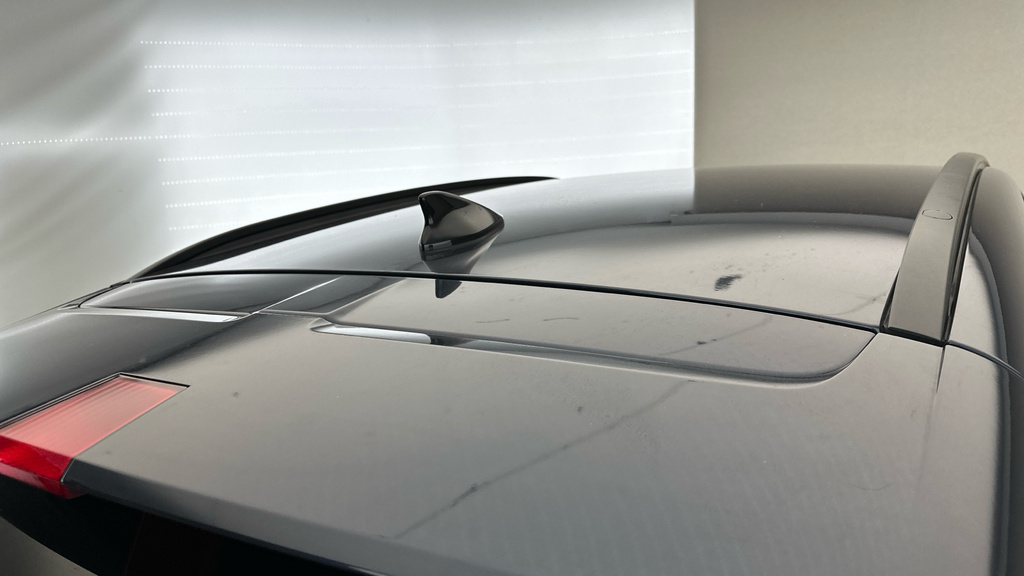 Hyundai Kona Advance White #5