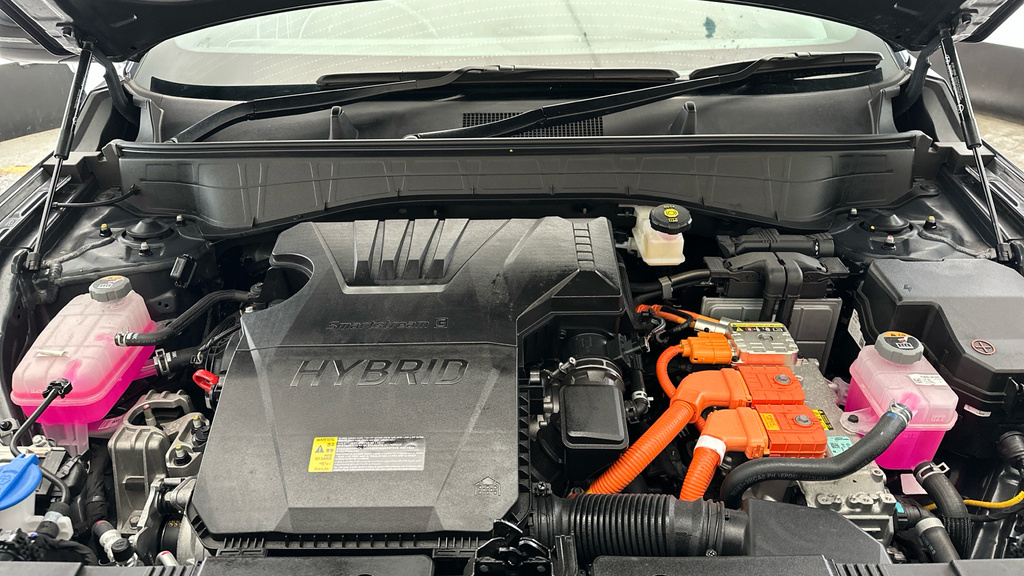 Hyundai Kona Advance White #27