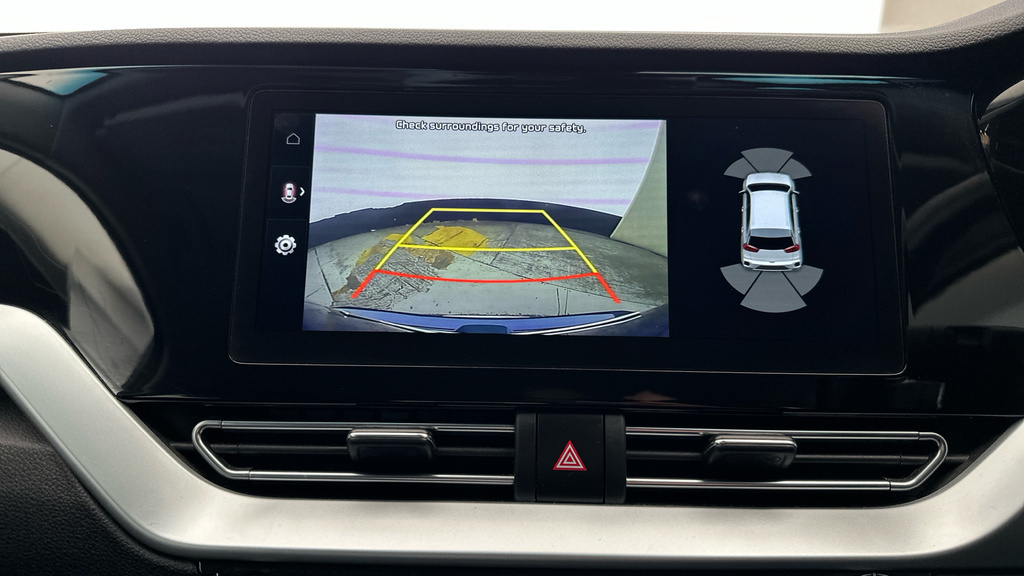Kia Niro 64.8Kwh 4 White #16