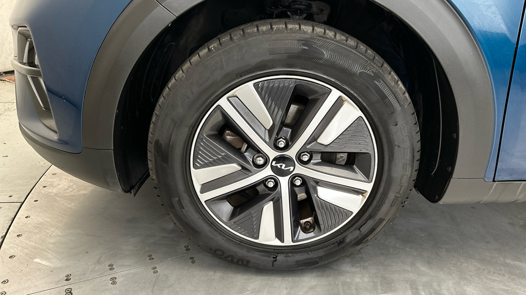 Kia Niro 64.8Kwh 4 White #27