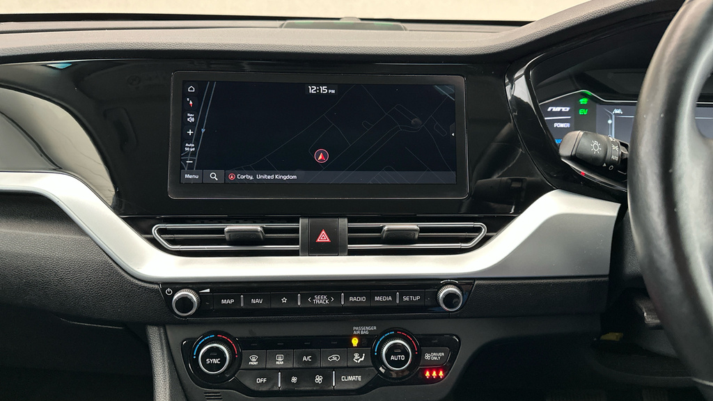 Kia Niro 64.8Kwh 4 White #22
