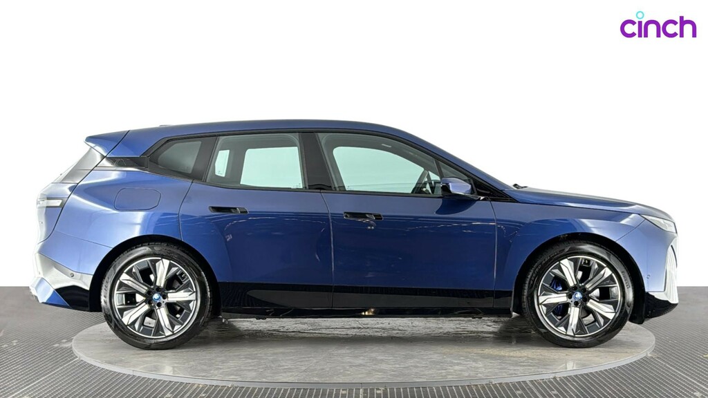 BMW iX 240Kw Xdrive40 M Sport 76.6Kwh 22Kwch Blue #2