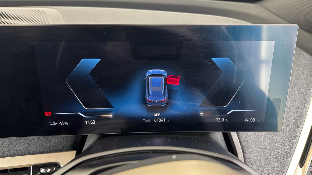 BMW iX 240Kw Xdrive40 M Sport 76.6Kwh 22Kwch Blue #13
