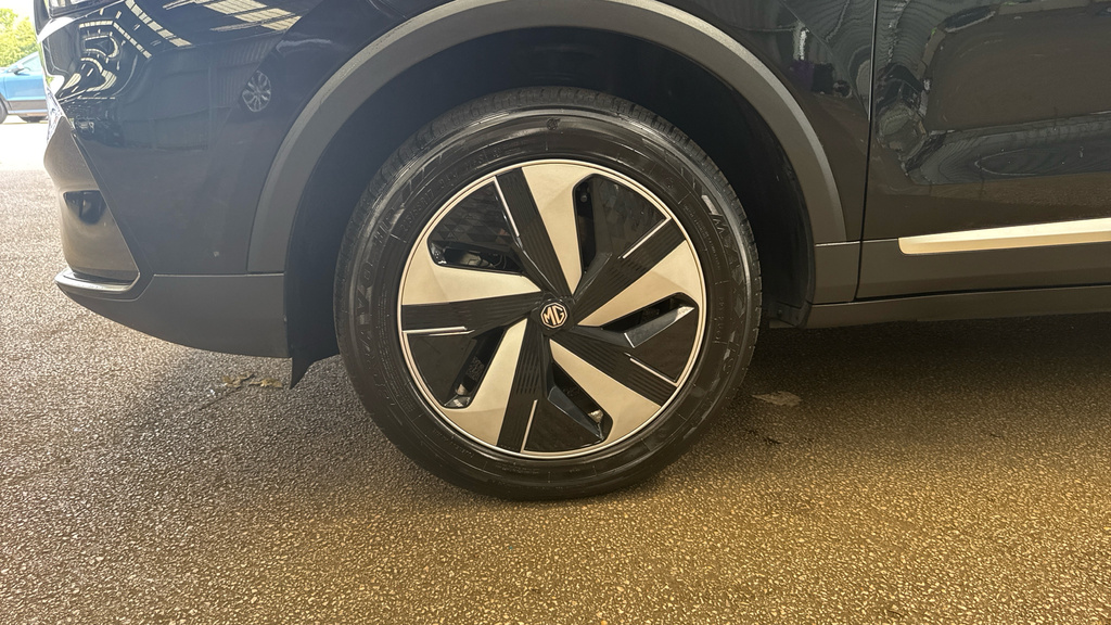 MG ZS 1.0T Gdi Exclusive Dct Silver #19