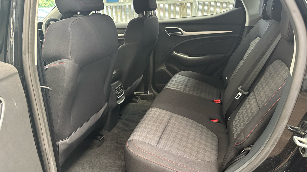 MG ZS 1.0T Gdi Exclusive Dct Silver #14