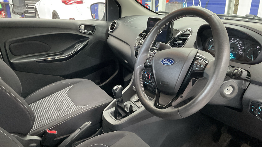 Ford KA+ 1.2 Ti-vct Zetec Black #9