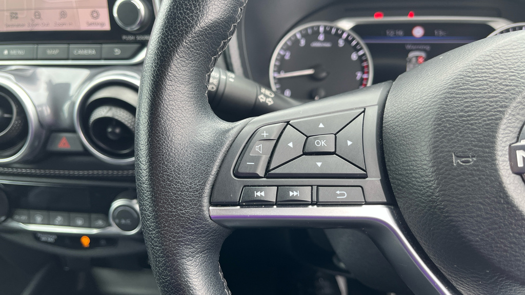 Nissan Juke N-connecta Grey #23