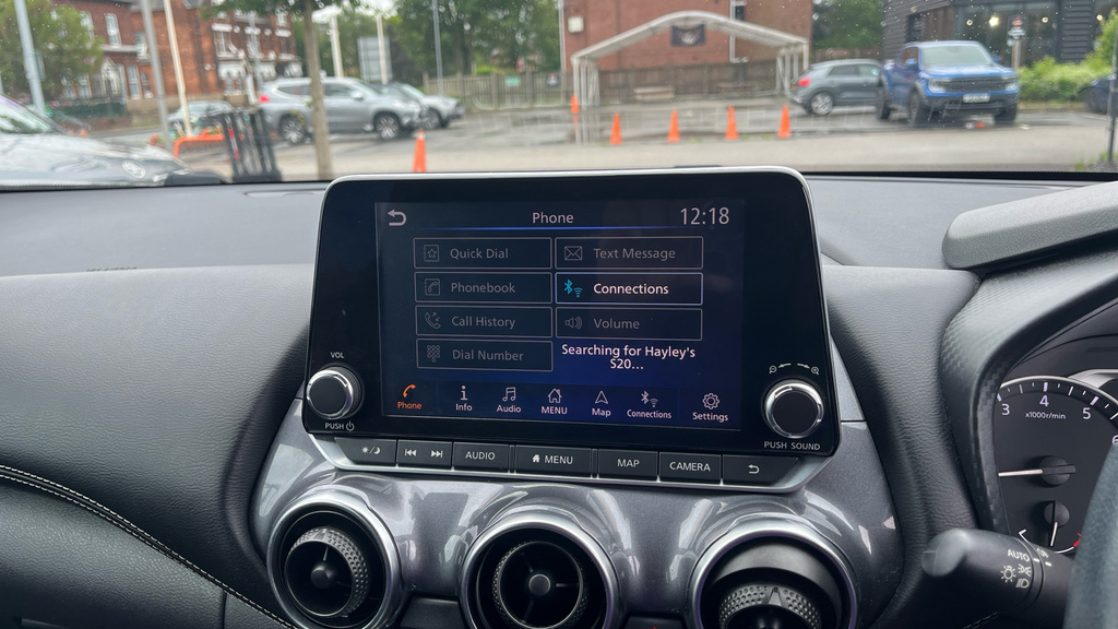 Nissan Juke N-connecta Grey #36