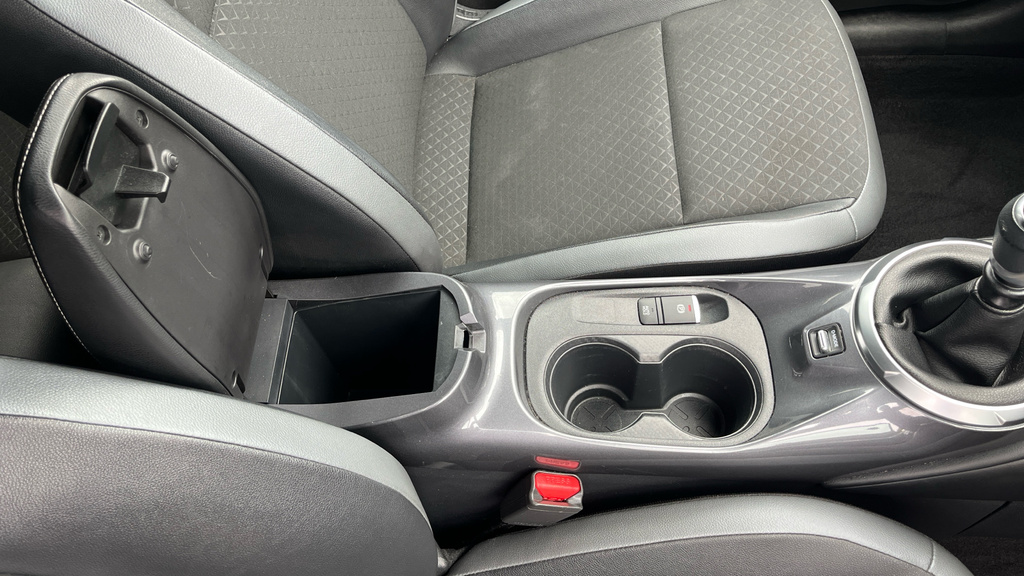 Nissan Juke N-connecta Grey #29