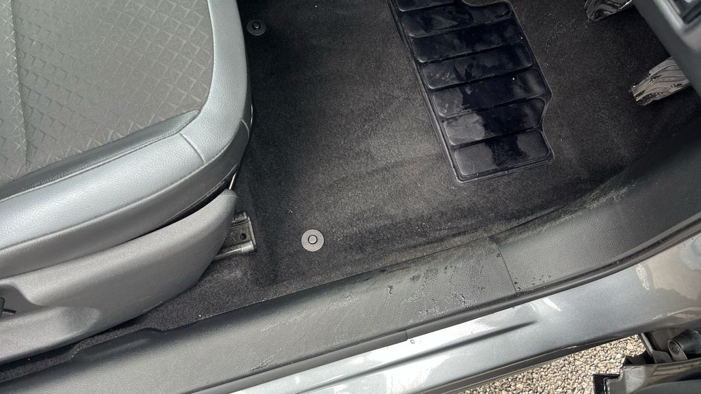 Nissan Juke N-connecta Grey #37