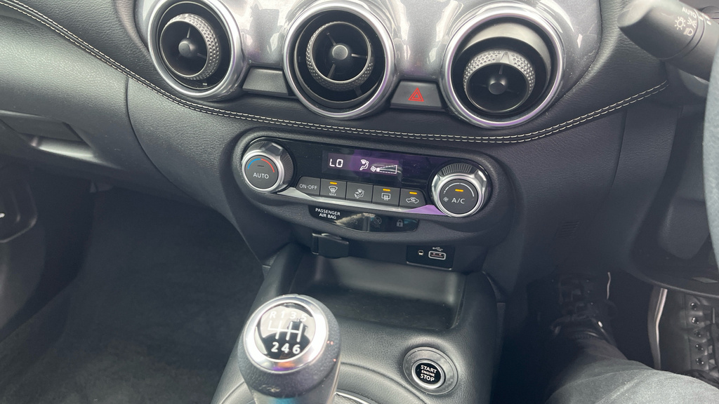 Nissan Juke N-connecta Grey #34