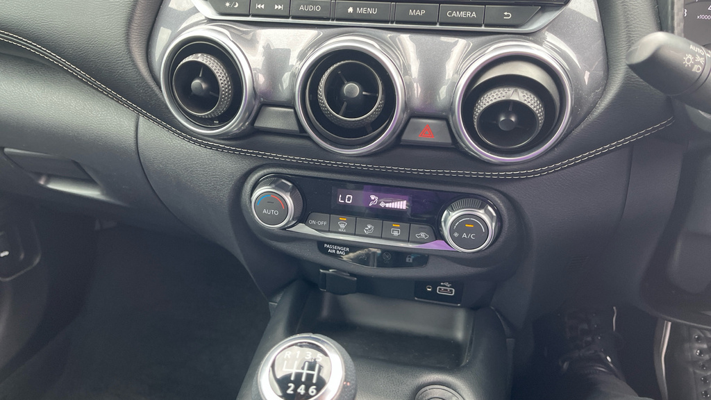 Nissan Juke N-connecta Grey #33