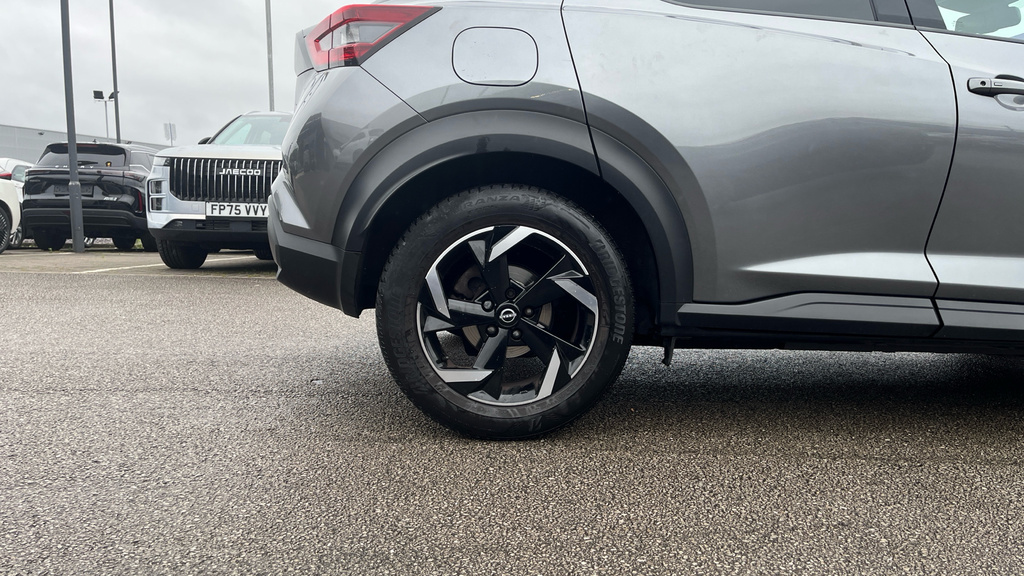 Nissan Juke N-connecta Grey #18