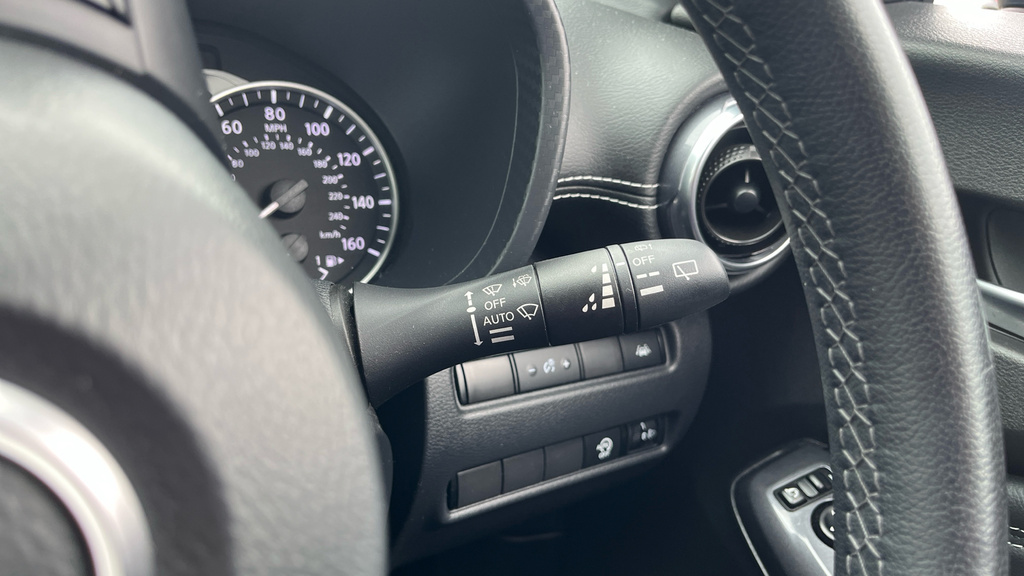 Nissan Juke N-connecta Grey #24