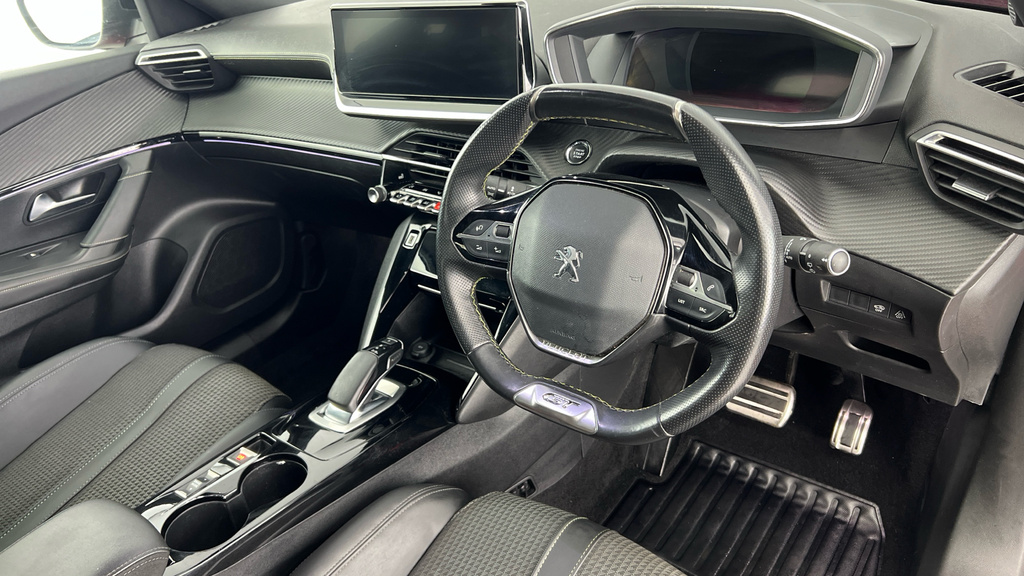 Peugeot e-2008 Gt Line Black #8