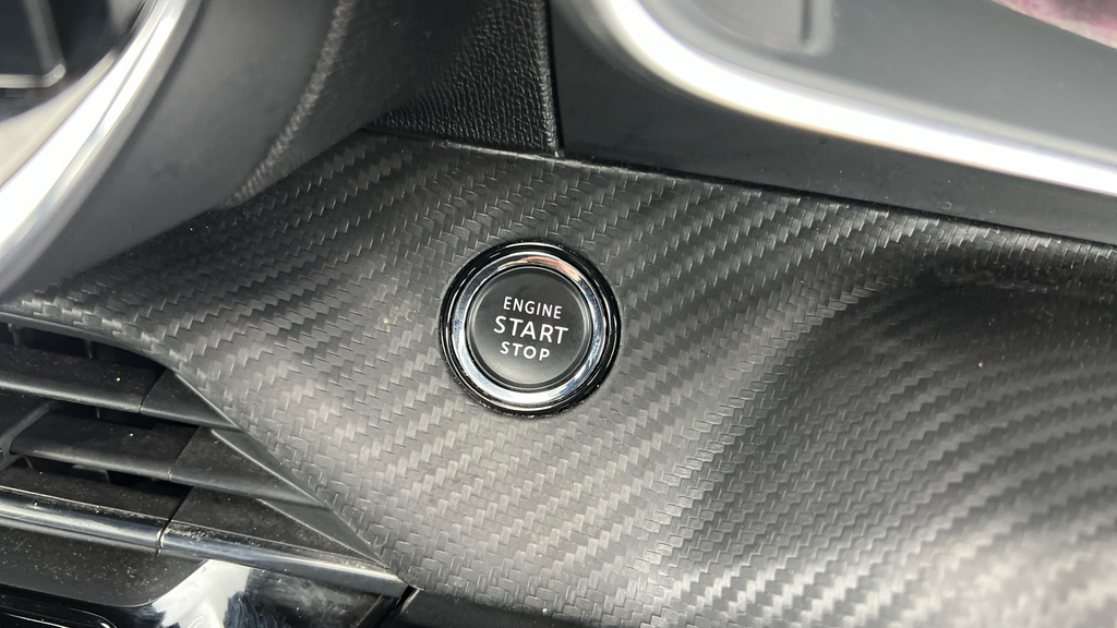 Peugeot e-2008 Gt Line Black #22