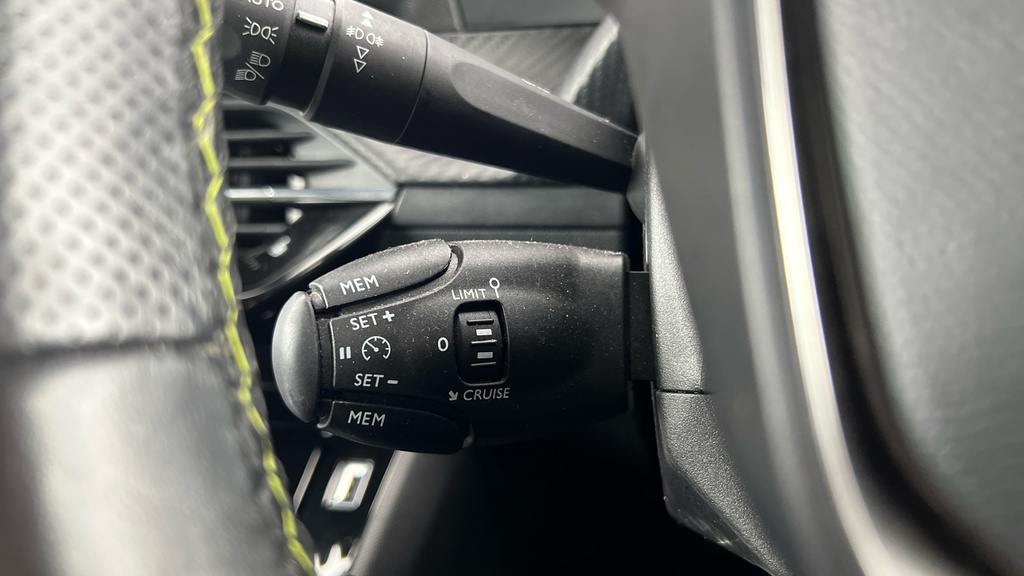 Peugeot e-2008 Gt Line Black #15