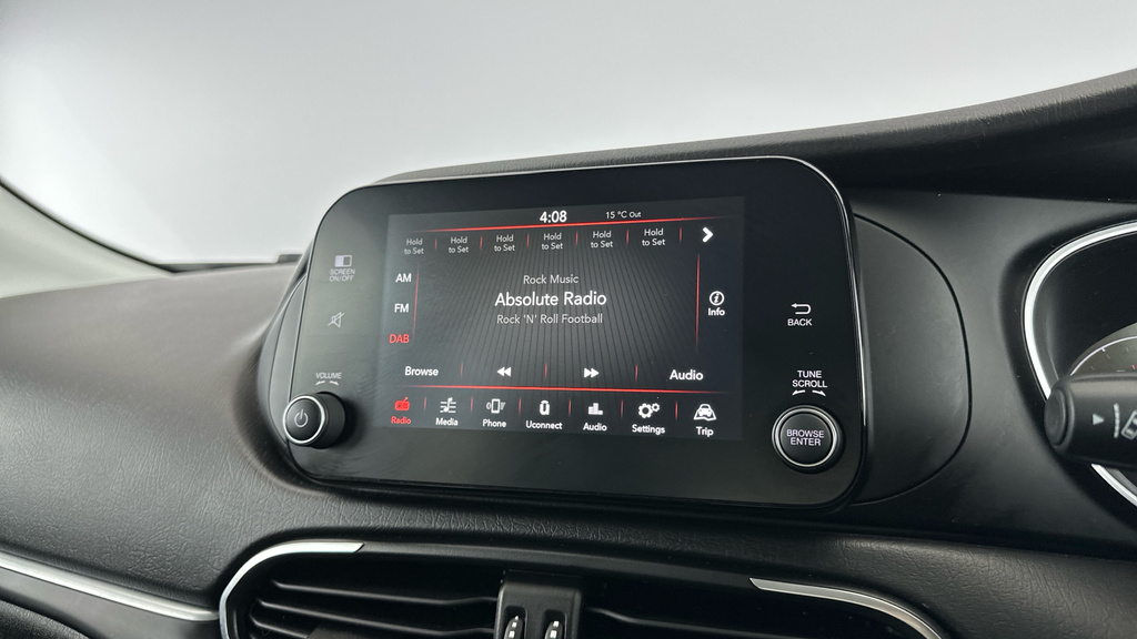 Fiat Tipo 1.0 Life Black #17