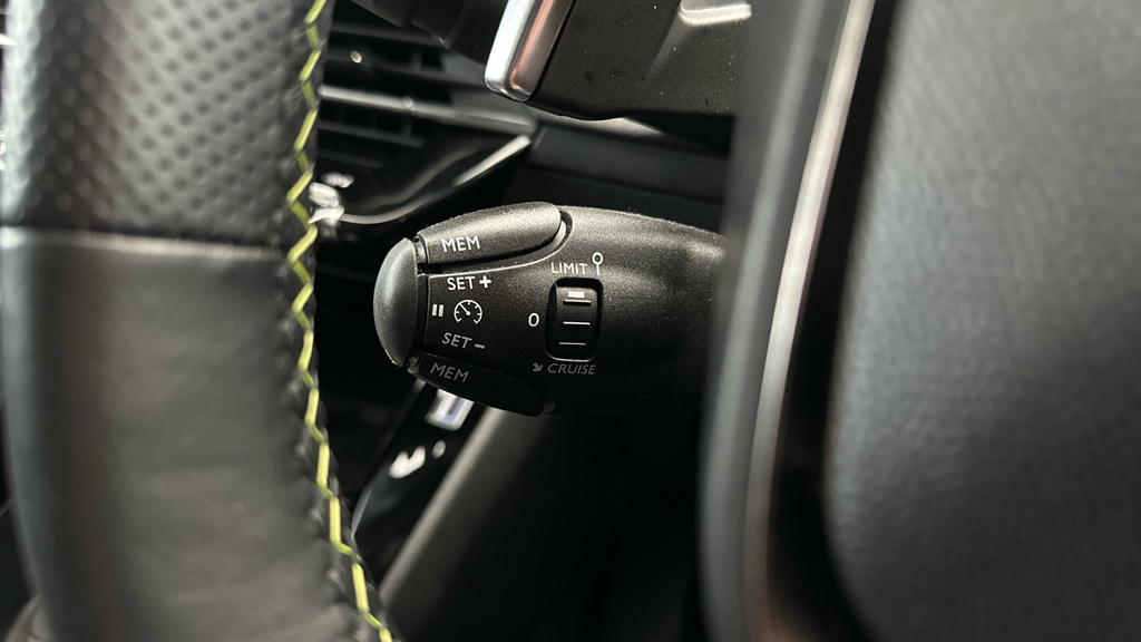 Peugeot 2008 Puretech Ss Allure Blue #14