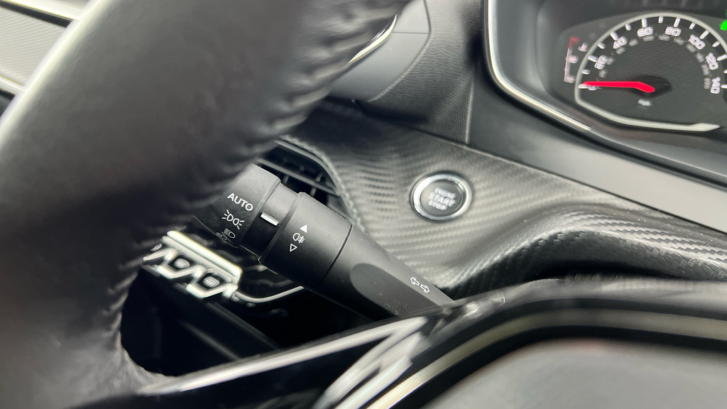 Peugeot 208 Hatchback Black #14
