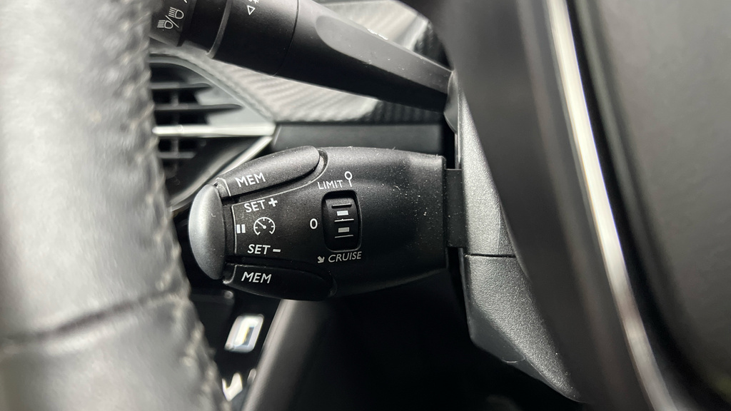 Peugeot 208 Hatchback Black #13