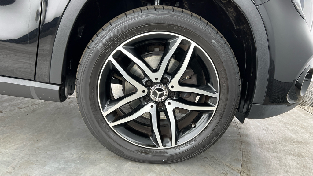 Mercedes-Benz GLA Class Amg Line Edition Black #26