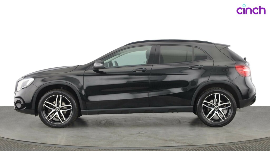 Mercedes-Benz GLA Class Amg Line Edition Black #6